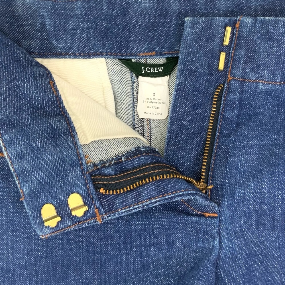 J.CREW Jean Shorts Size 4 Flat Front Blue Denim Shorts B21 - Picture 4 of 4
